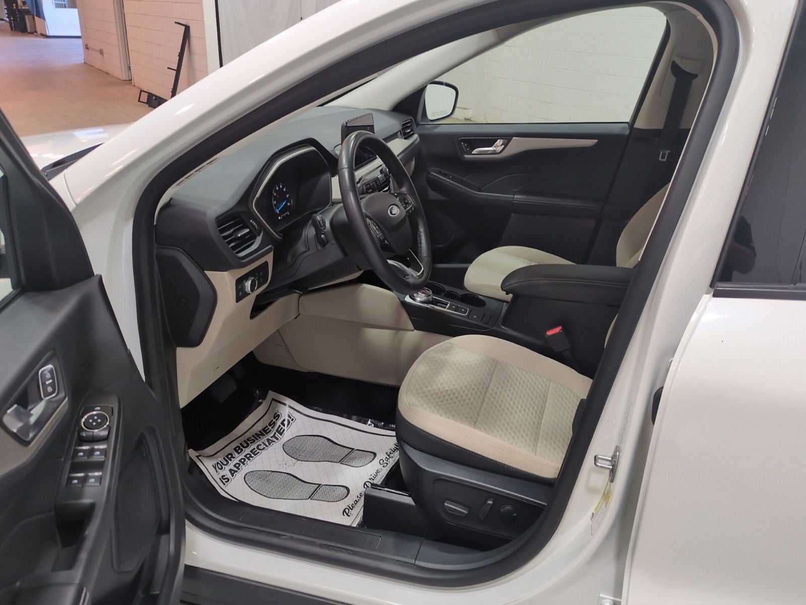 2021 Ford Escape Hybrid SE