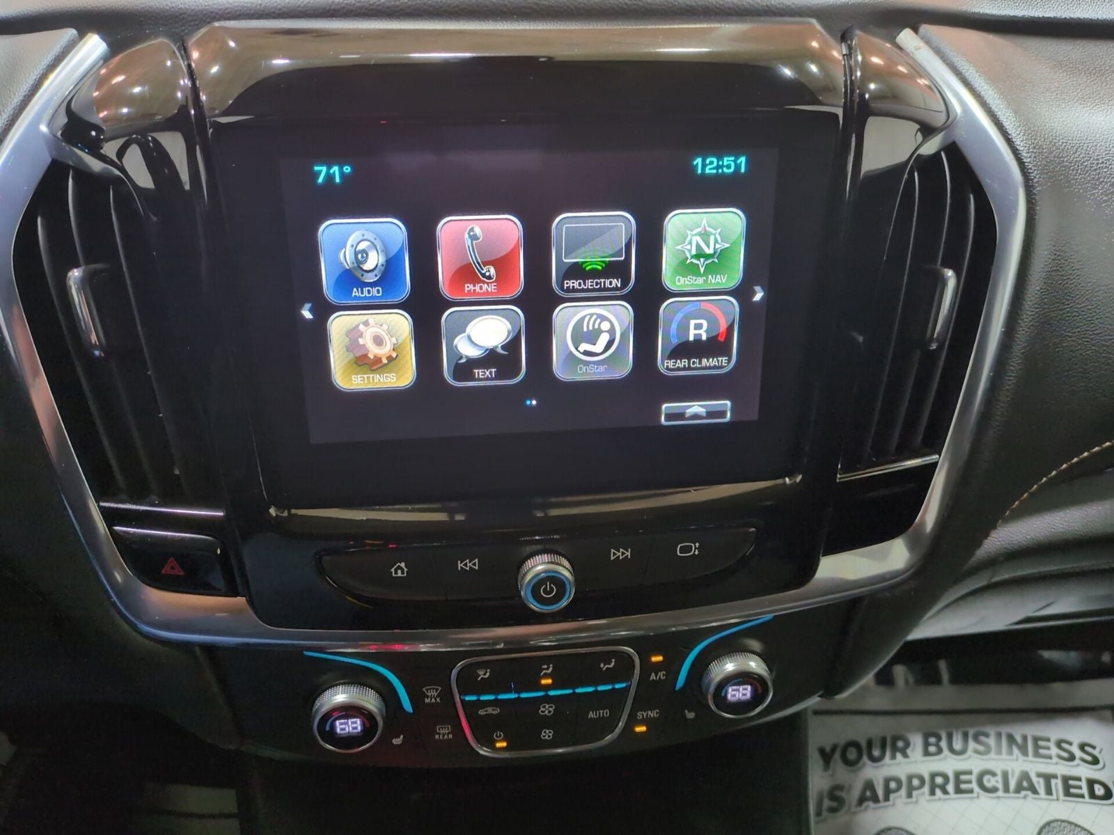 2018 Chevrolet Traverse LT Cloth w/1LT