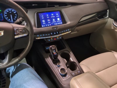 2020 Cadillac XT4 Premium Luxury