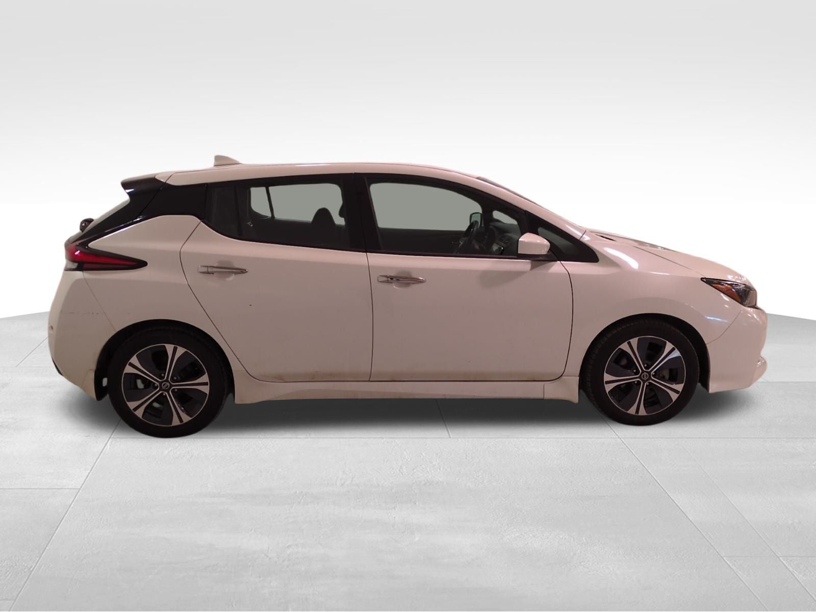 2022 Nissan Leaf SV