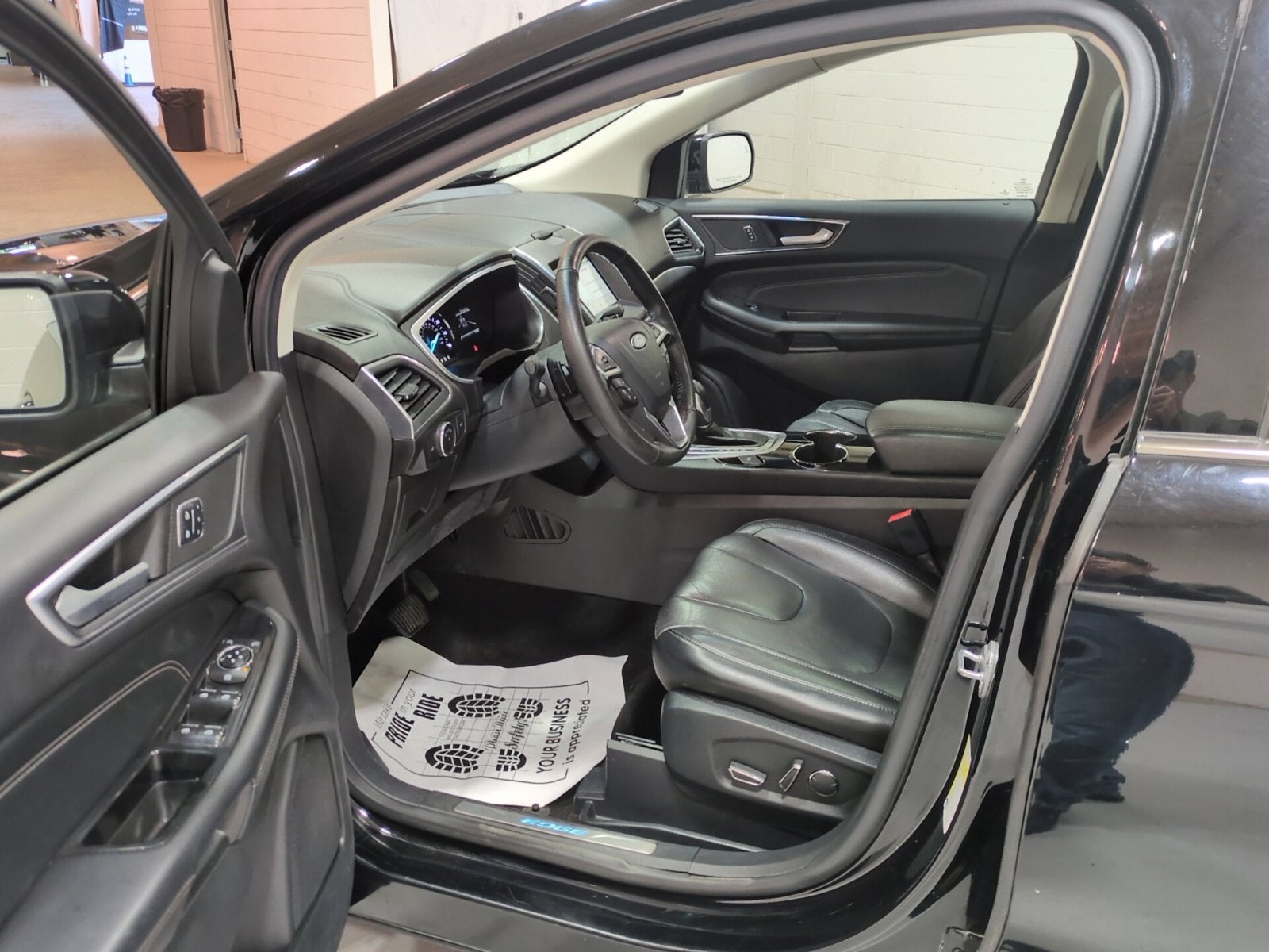 2017 Ford Edge Titanium