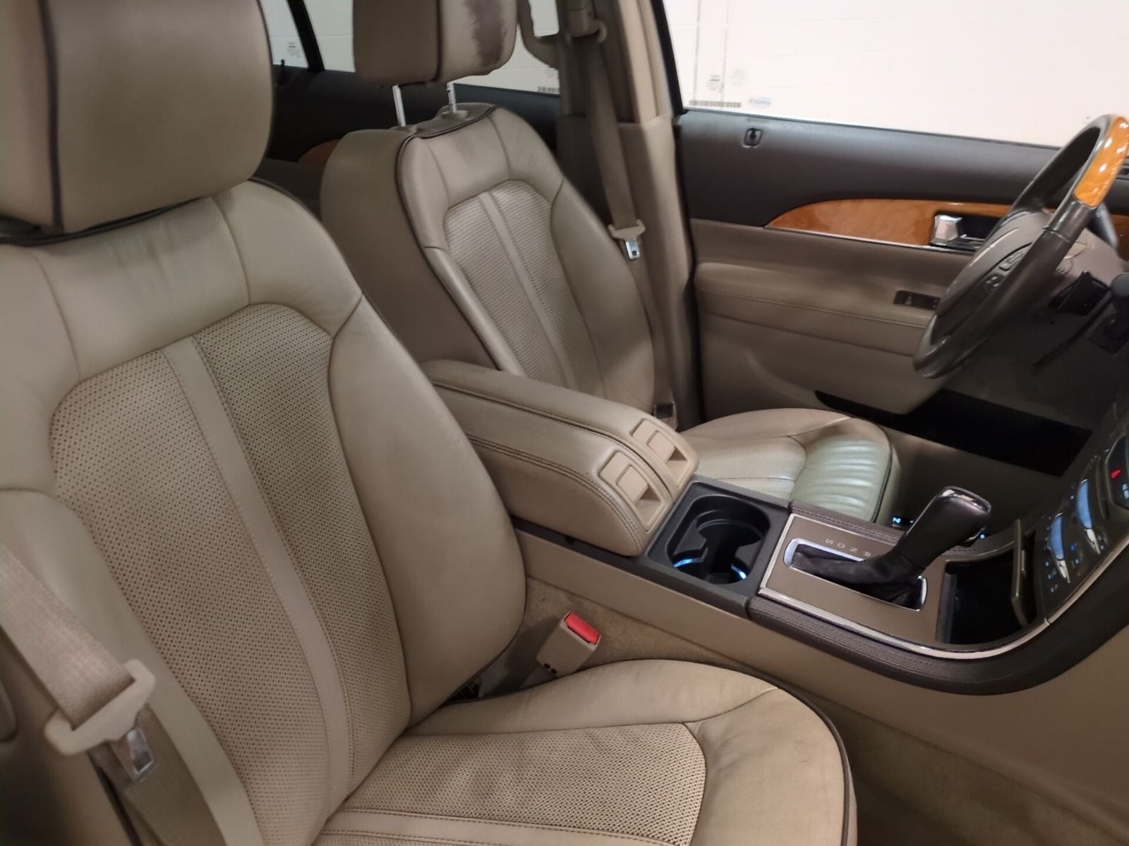 2013 Lincoln MKX Base