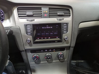2015 Volkswagen Golf TDI S 4-Door
