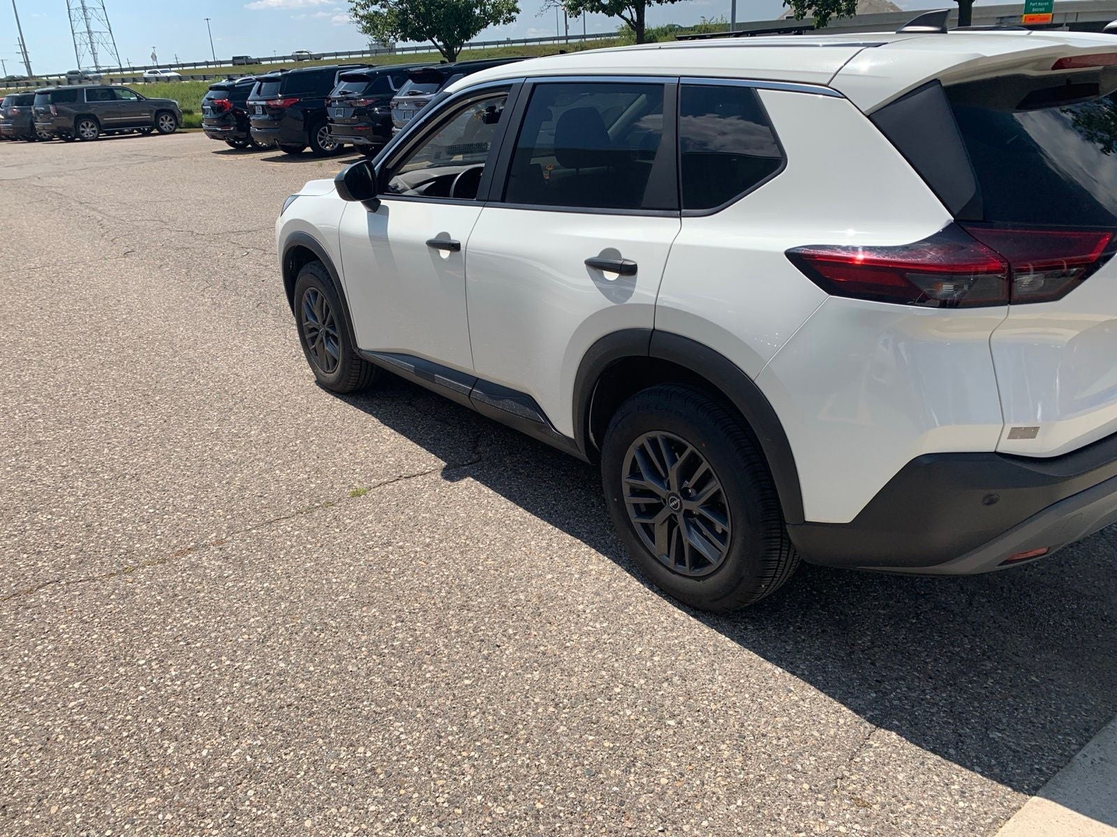 2023 Nissan Rogue S