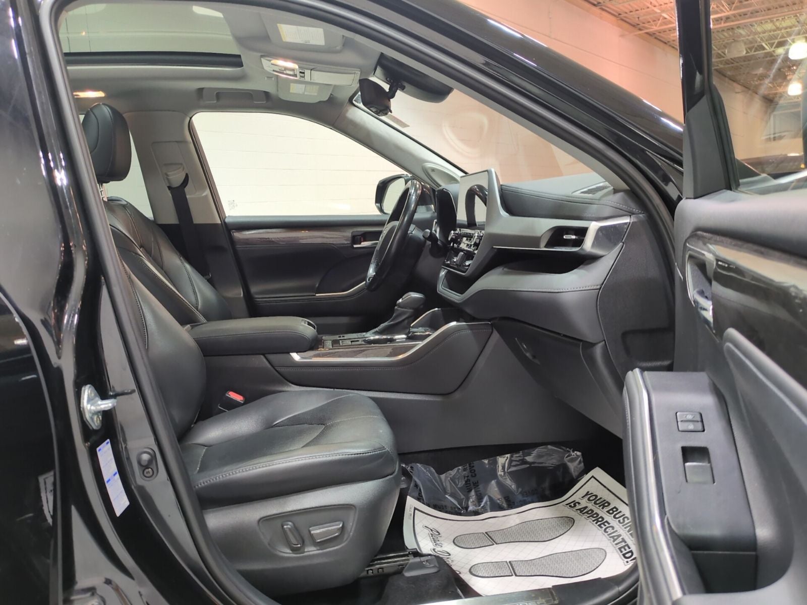 2021 Toyota Highlander Hybrid Platinum