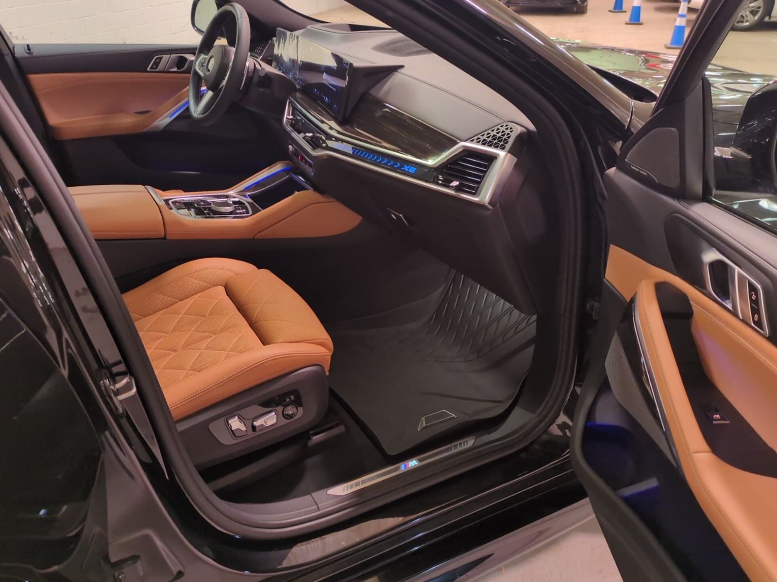 2024 BMW X6 xDrive40i