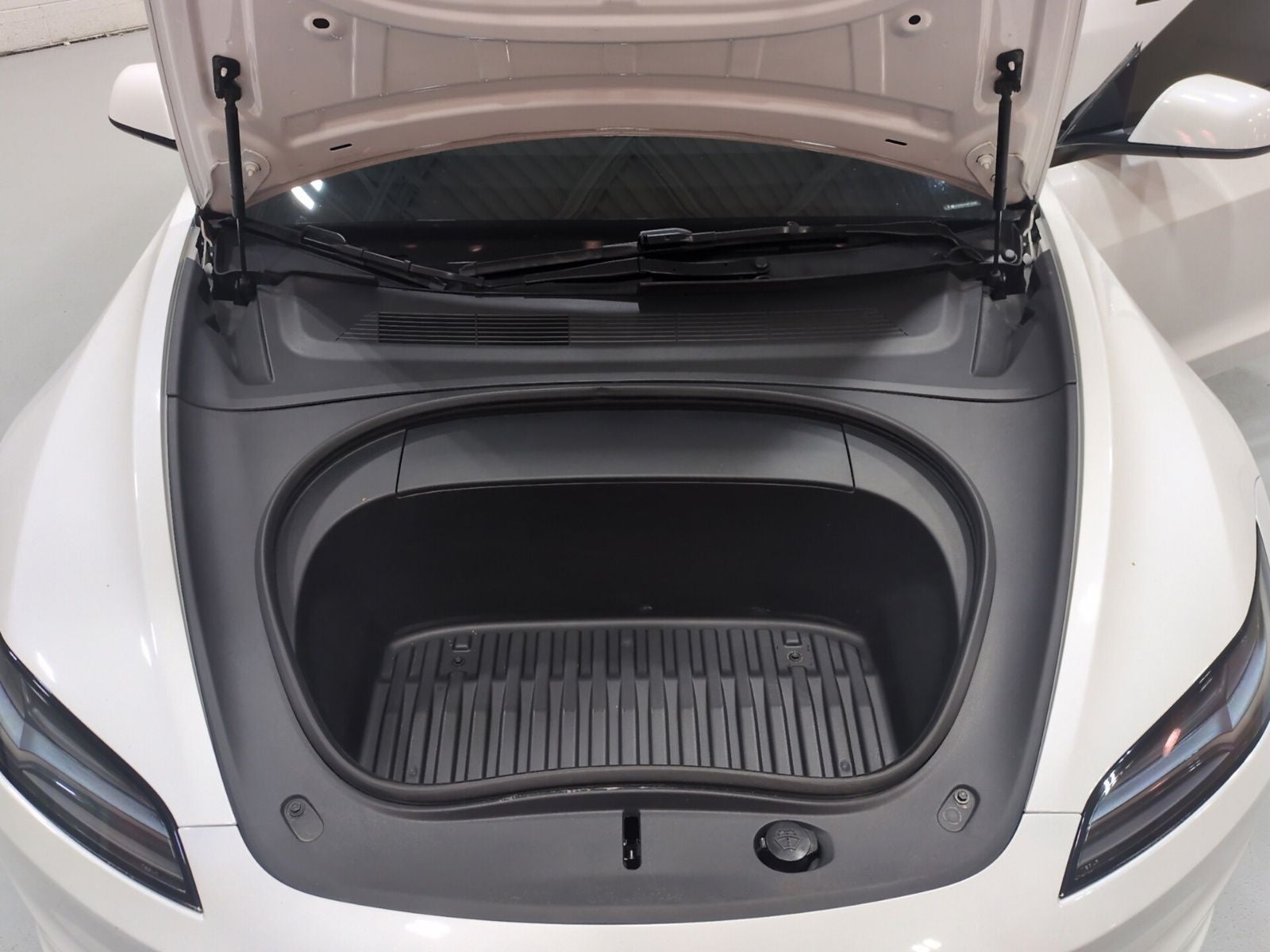 2024 Tesla Model 3 Base