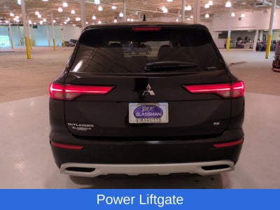 2023 Mitsubishi Outlander SE