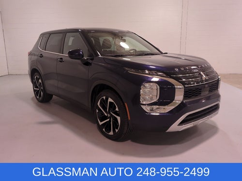 2023 Mitsubishi Outlander SE
