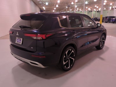 2023 Mitsubishi Outlander SE