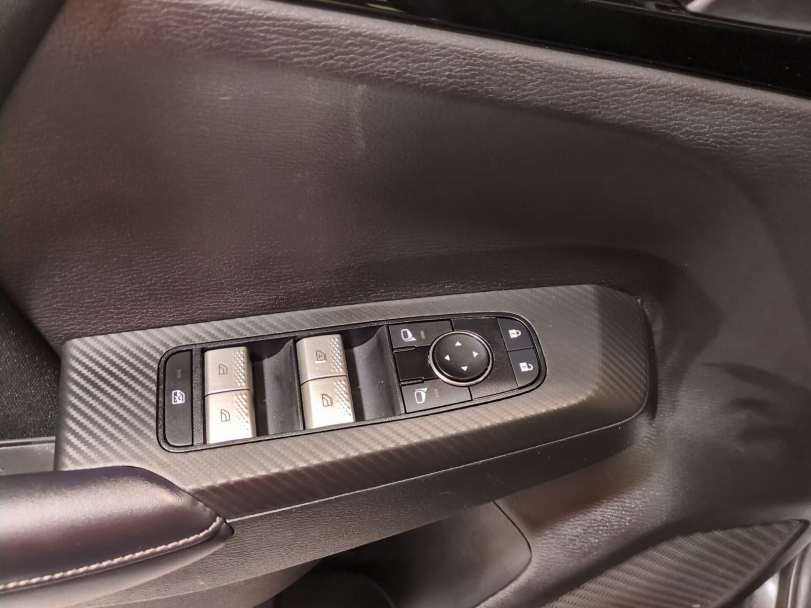 2024 Mitsubishi Outlander ES