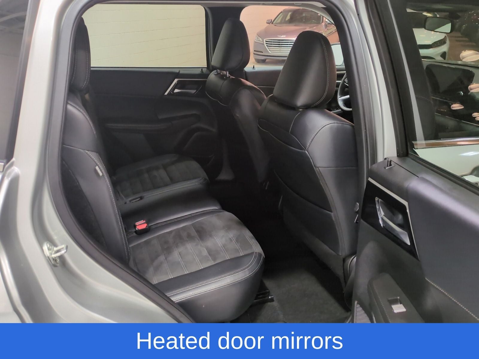 2024 Mitsubishi Outlander SE