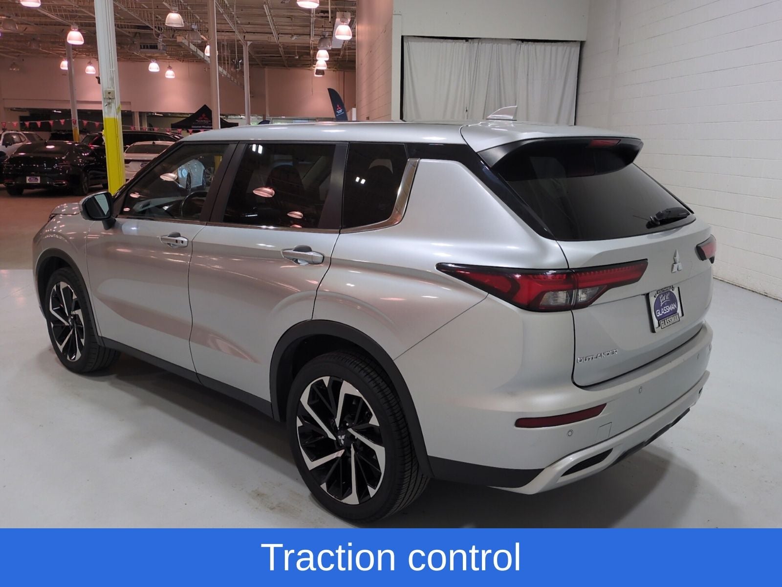 2024 Mitsubishi Outlander SE