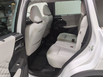 2023 Mitsubishi Outlander PHEV SEL
