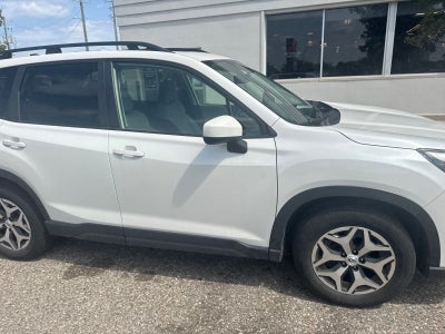 2024 Subaru Forester Premium