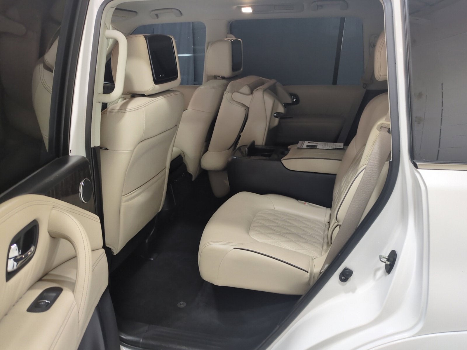 2022 Nissan Armada Platinum