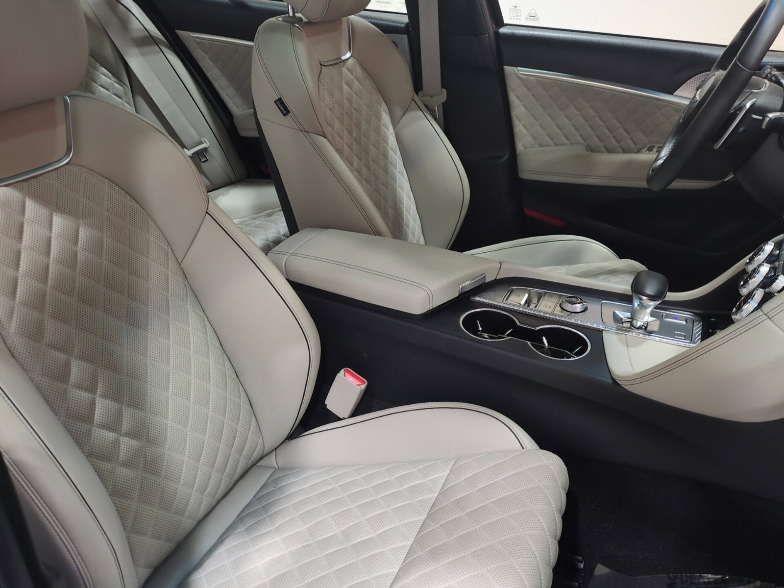 2023 Genesis G70 3.3T