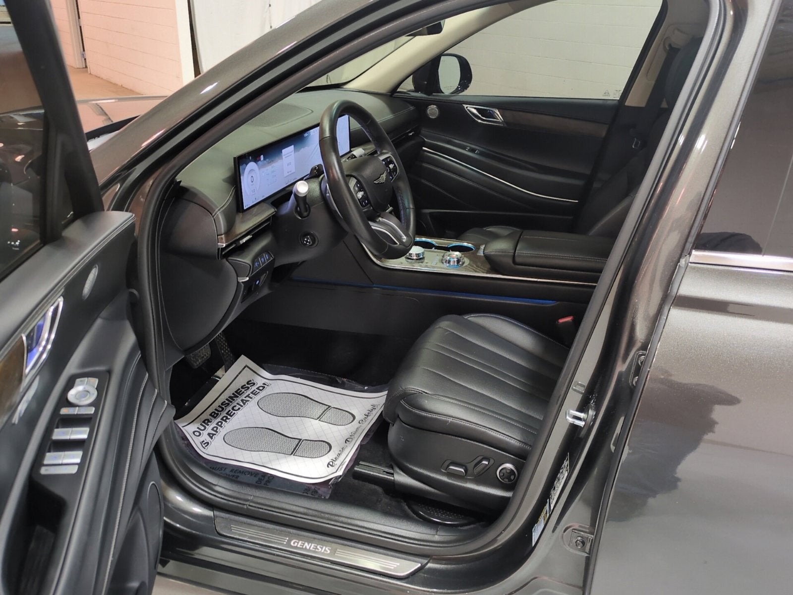 2025 Genesis GV80 2.5T