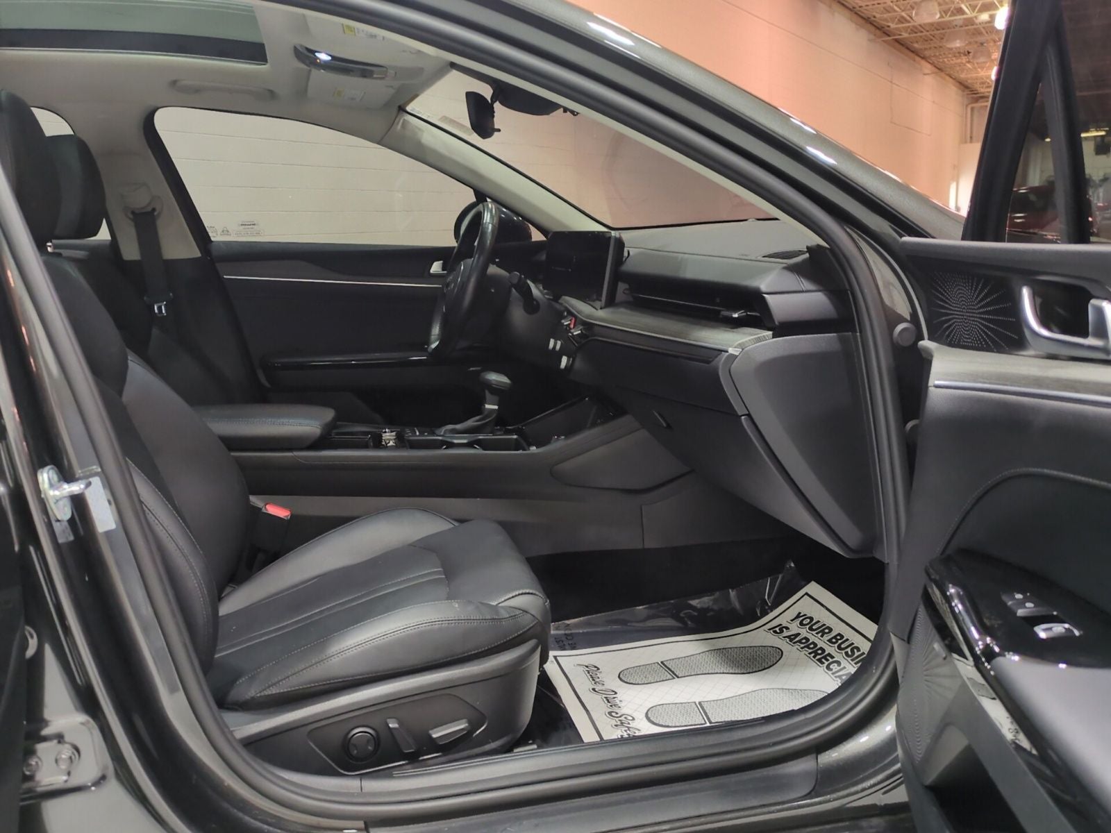 2025 Kia K5 EX