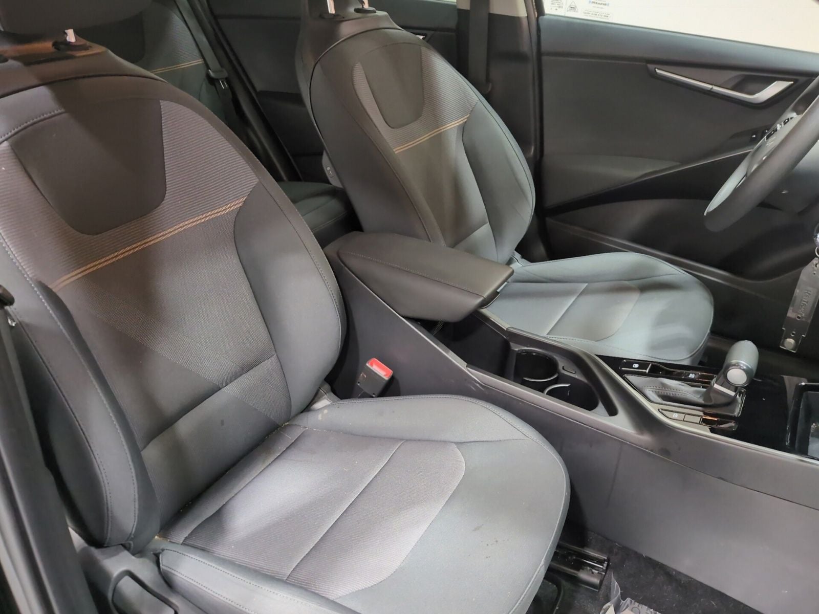 2024 Kia Niro LX