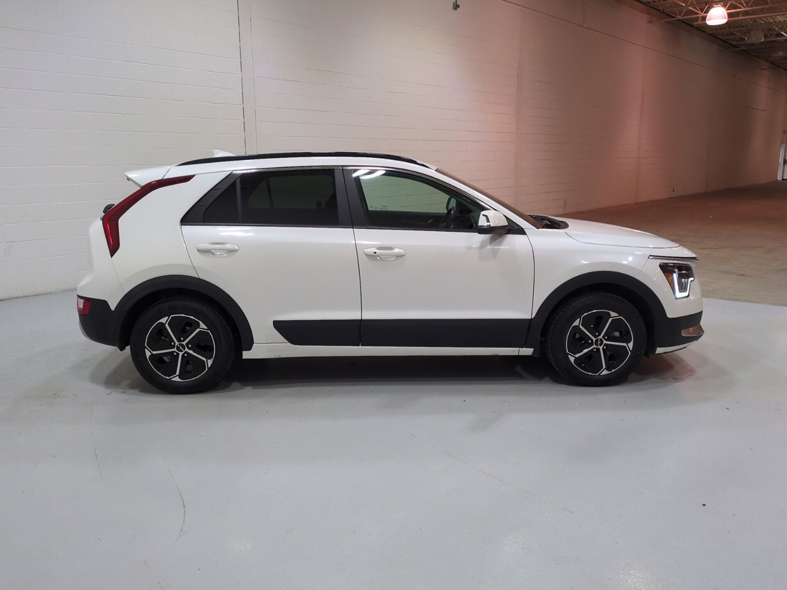 2024 Kia Niro EX