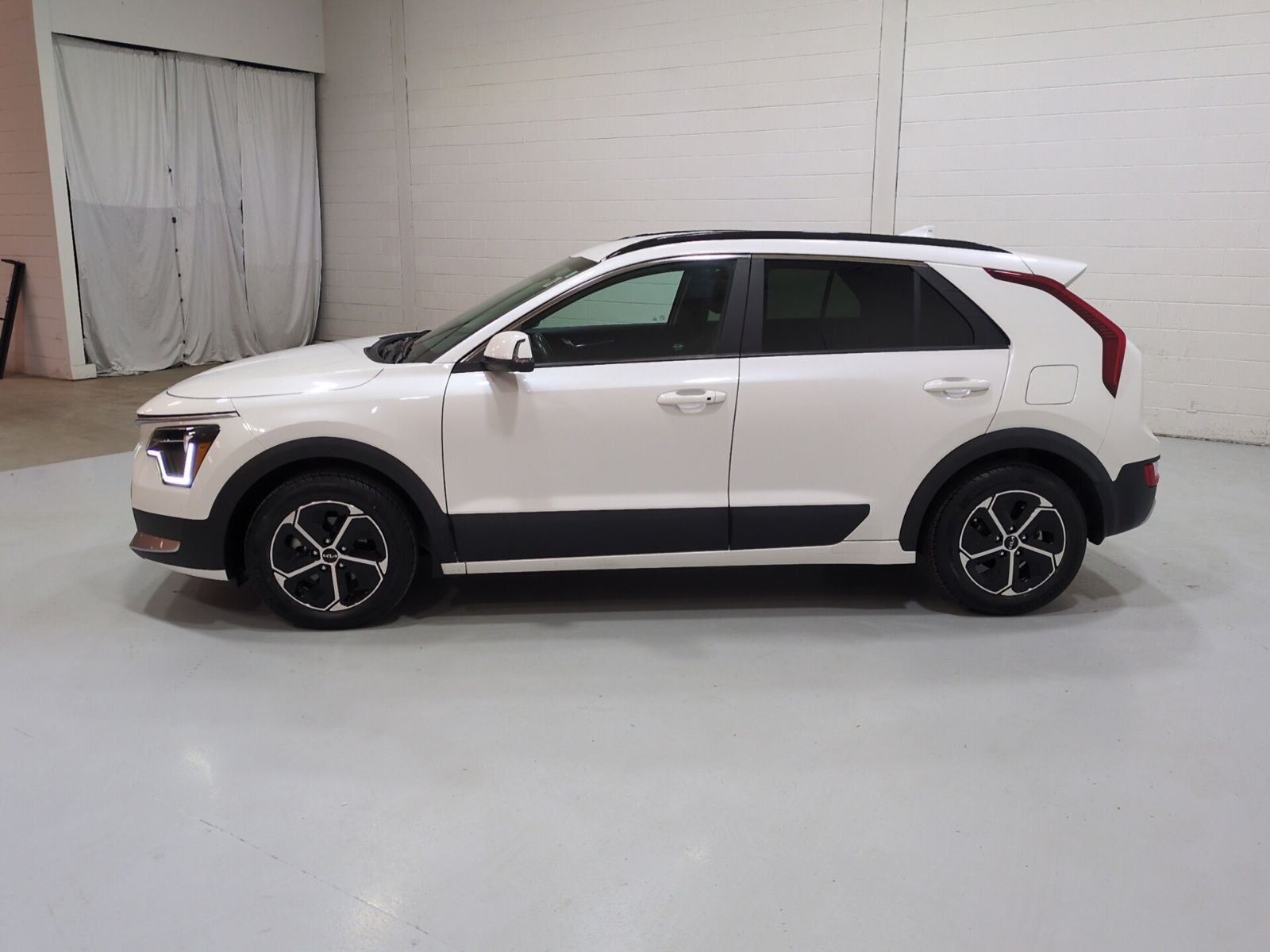 2024 Kia Niro EX