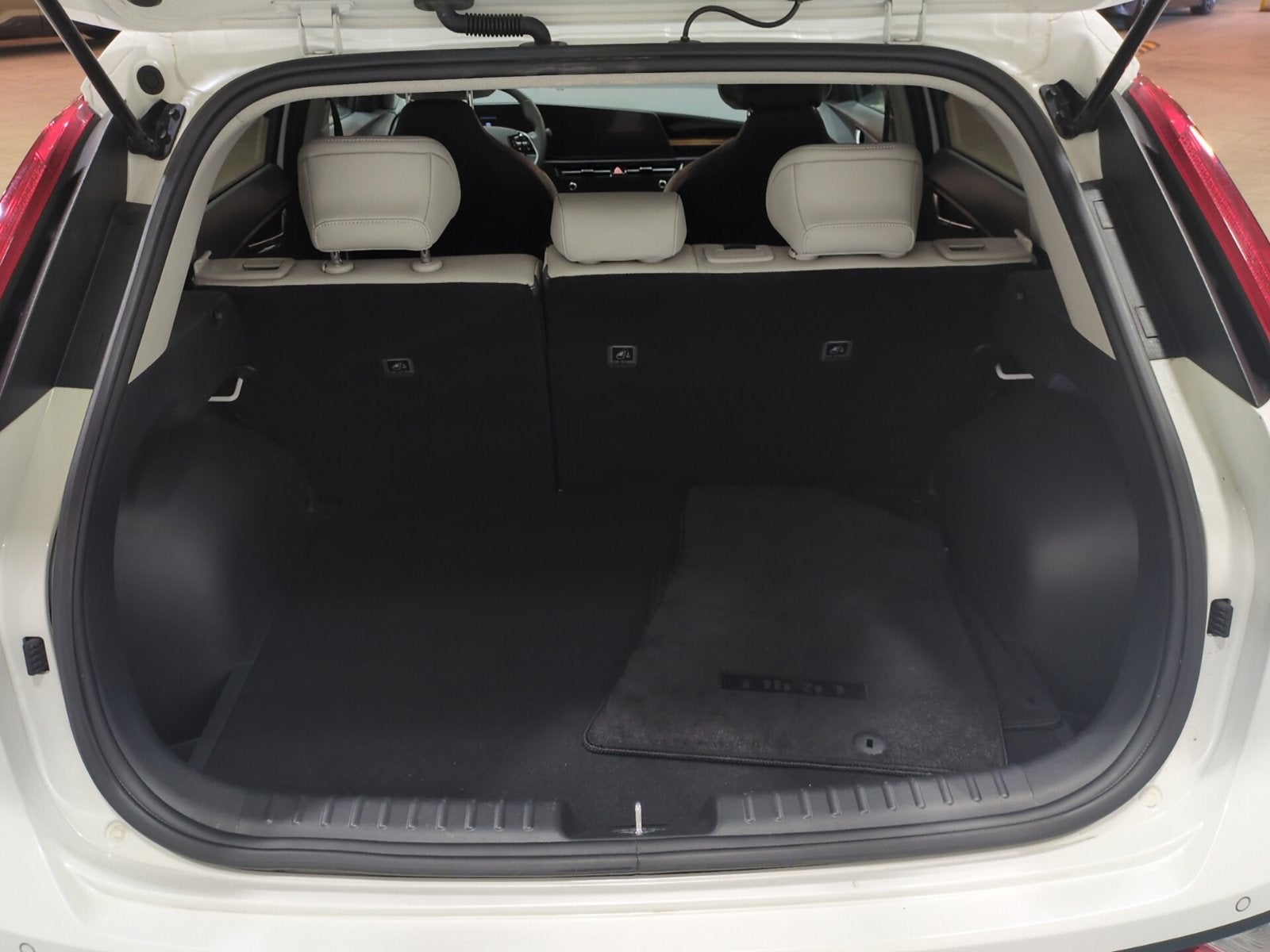 2024 Kia Niro EX Touring