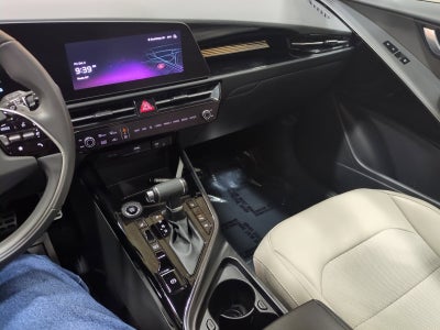 2024 Kia Niro EX Touring