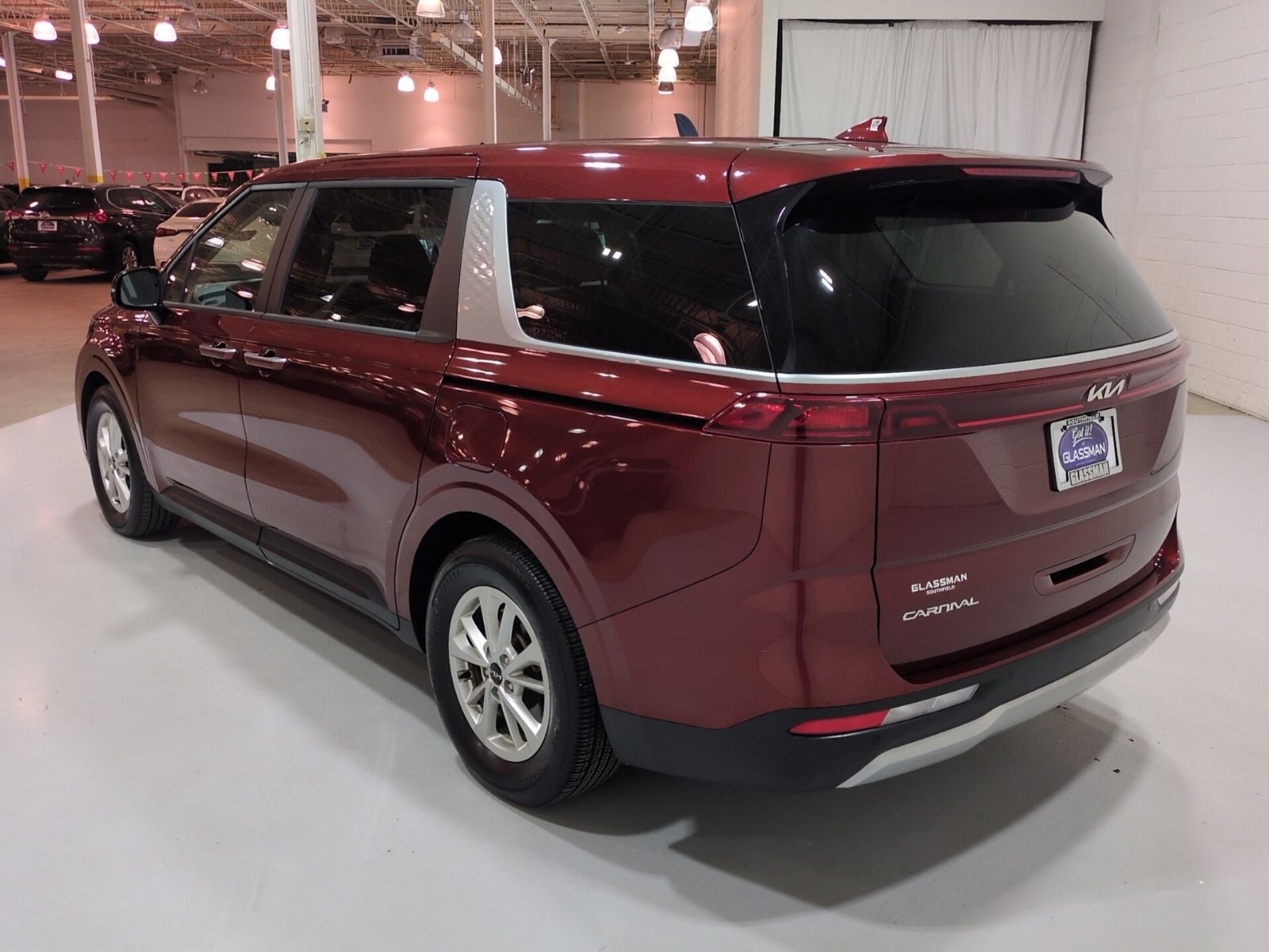 2024 Kia Carnival LX