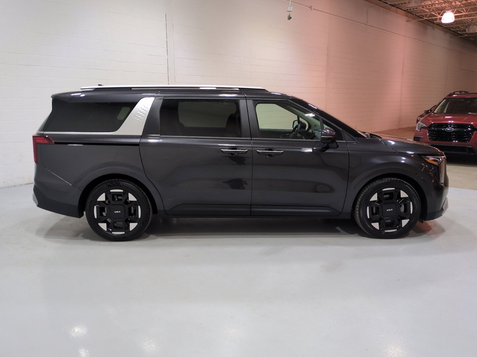 2025 Kia Carnival EX