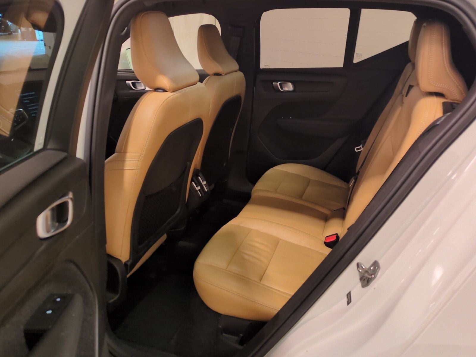 2019 Volvo XC40 Momentum