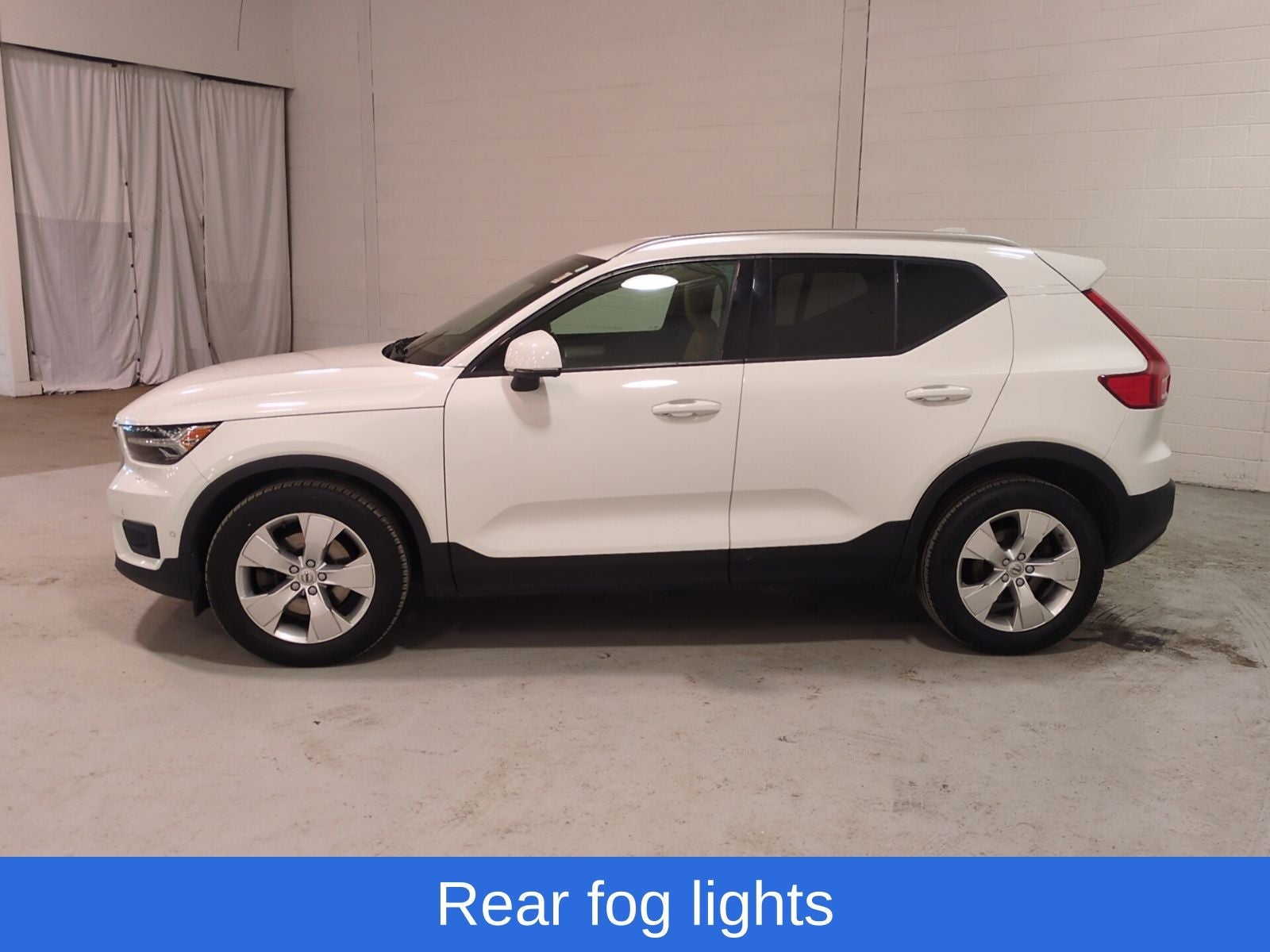 2019 Volvo XC40 Momentum